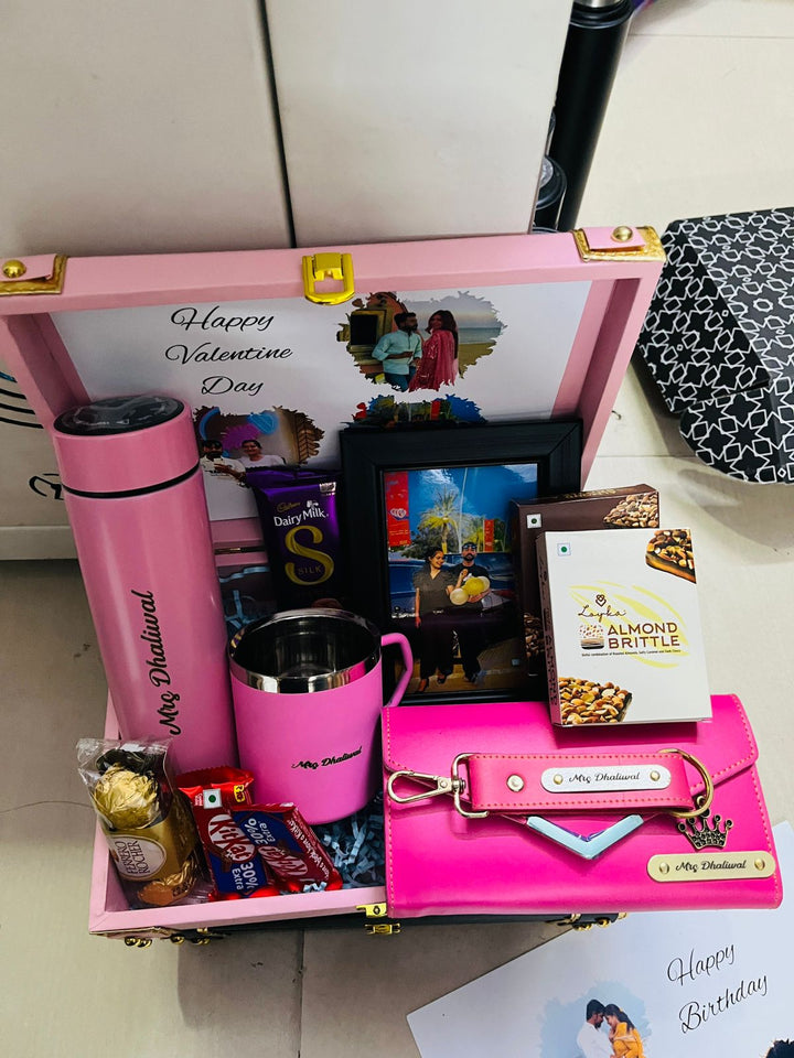 Trunk box women hamper